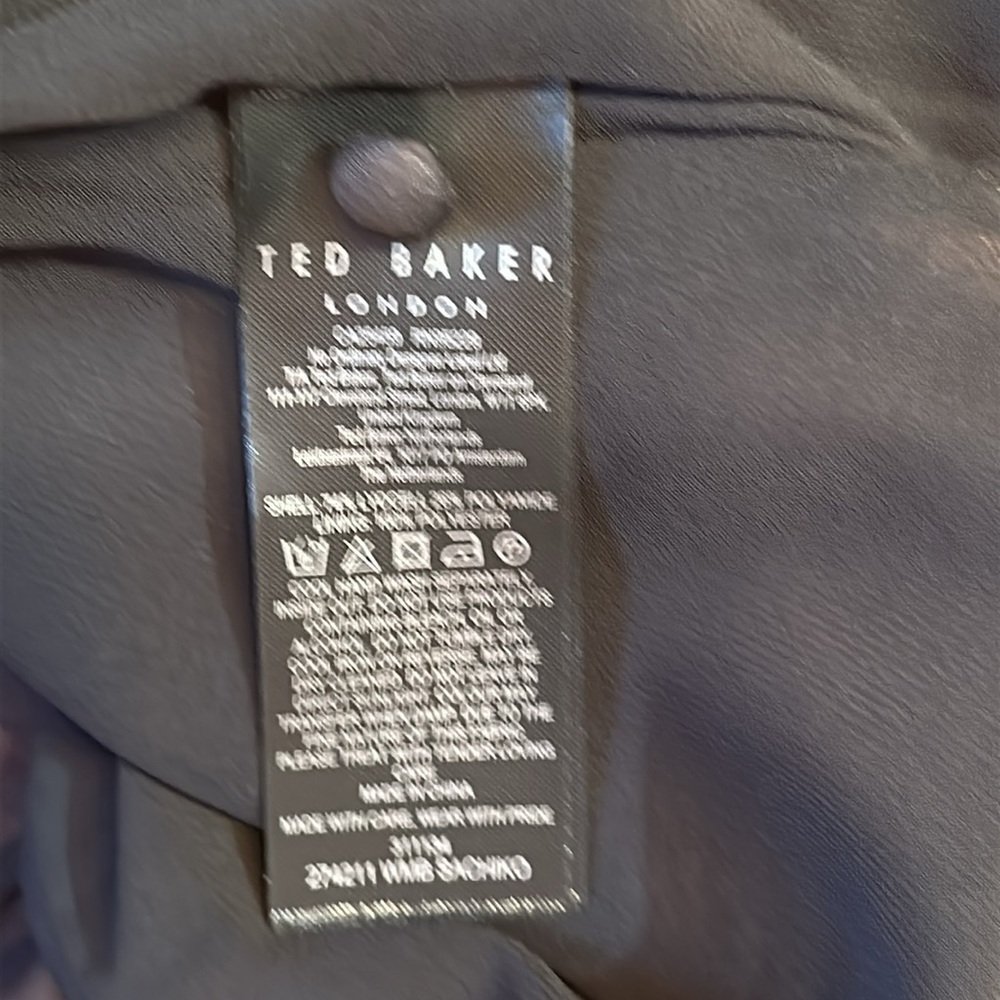 New TED BAKER Lined Top. Black.  Fits Loose. Size 0. - Picture 7 of 10